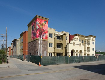 La Entrada Apartments exterior building and sidewalk